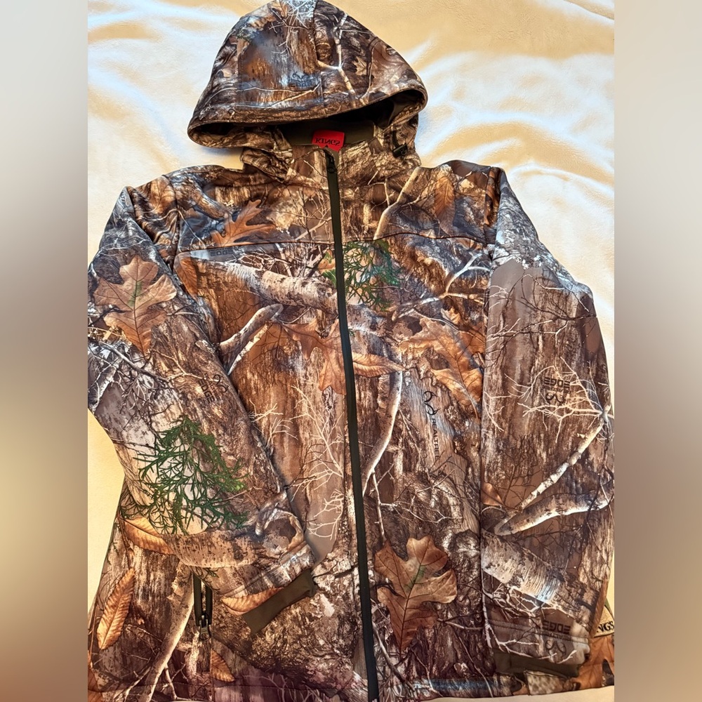 Real tree Insulated jacket
